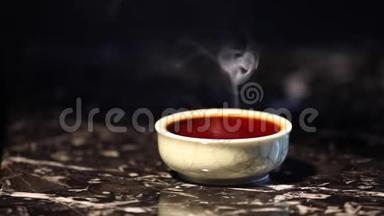 黑热中式茶杯大理石背景